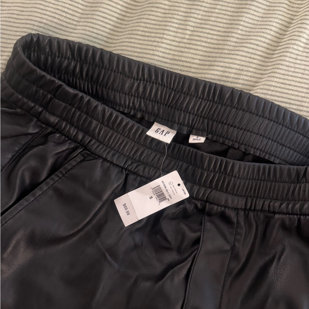 GAP Black Faux Leather Joggers - Picture 2 of 2